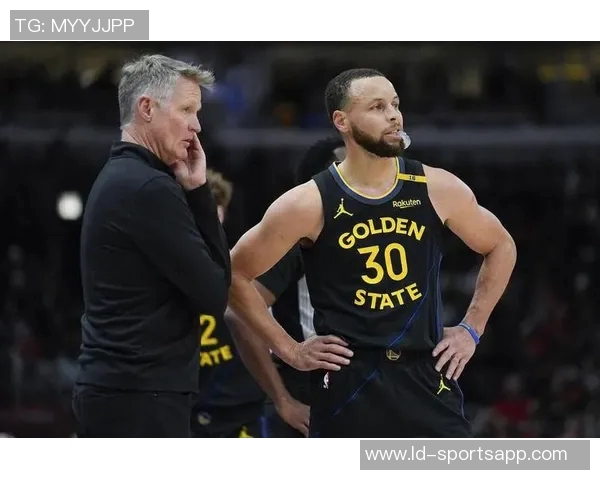 勇士客场挑战雷霆库里复出助力球队霍福德出战存疑引关注