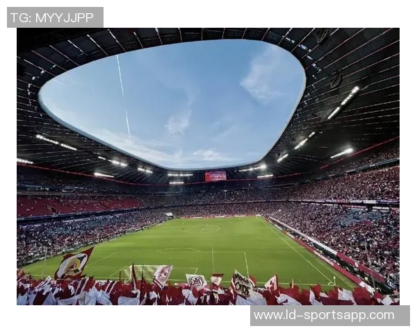 拜仁大巴遇交通拥堵官方宣布拜仁对门兴比赛延迟十五分钟开球 拜仁大巴遇交通拥堵官方宣布拜仁对门兴比赛延迟十五分钟开球