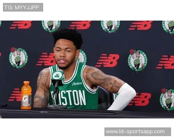 美记分析:绿军下赛季季后赛前景堪忧安芬尼西蒙斯或将面临交易风险 美记分析:绿军下赛季季后赛前景堪忧安芬尼西蒙斯或将面临交易风险