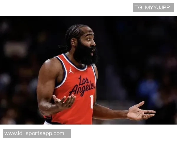 杜兰特称赞哈登适应能力强继续在新潮流中展现出色表现